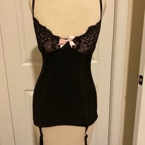Victoria’s Secret Sexy Little Things Black Garter Body Top Sz 34B